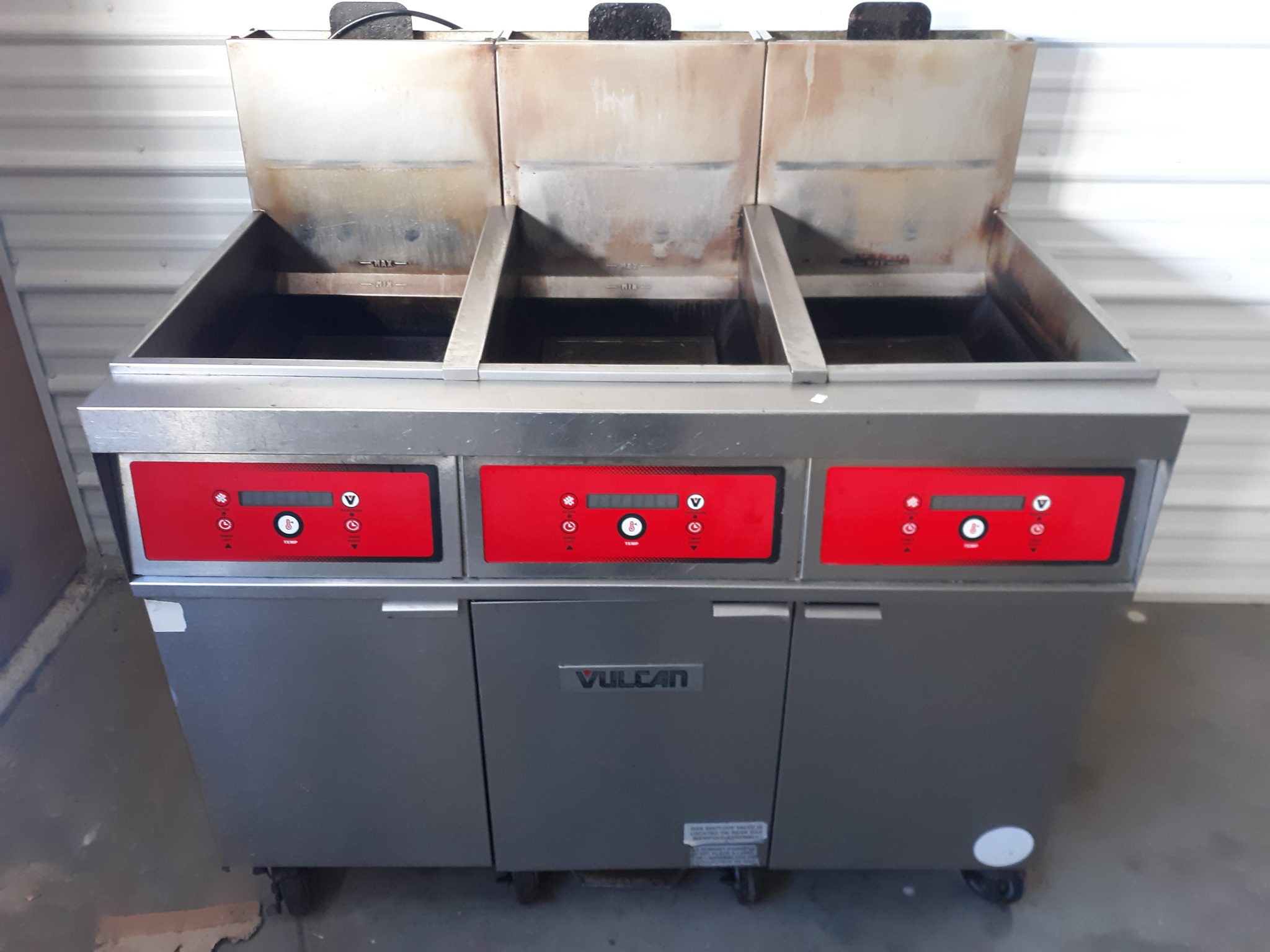 Used 3 Section Vulcan Fryer, Natural Gas - Chestnut Ridge LLC