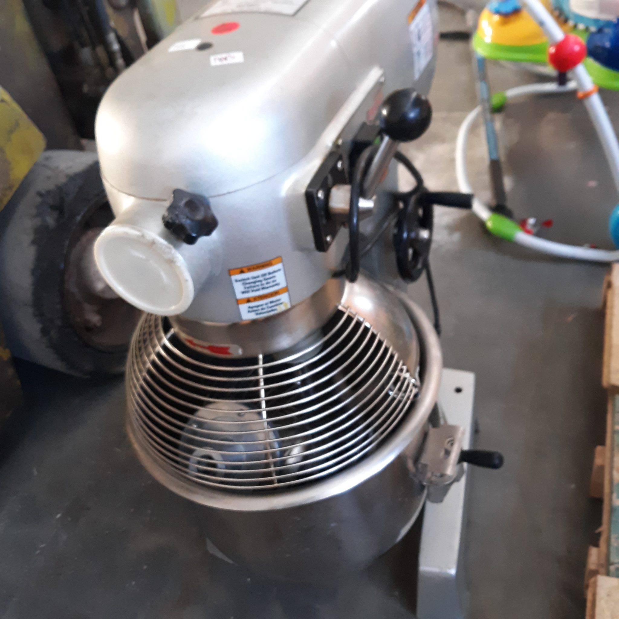 20 Qt. Avantco Mixer Chestnut Ridge LLC